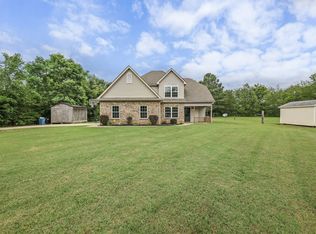 2127 Strickland Dr, Murfreesboro, TN 37127