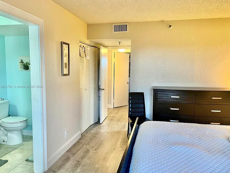 9235 SW 8th St #507 — Photo 6