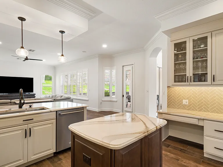 12649 Oak Hollow Ct — Photo 15