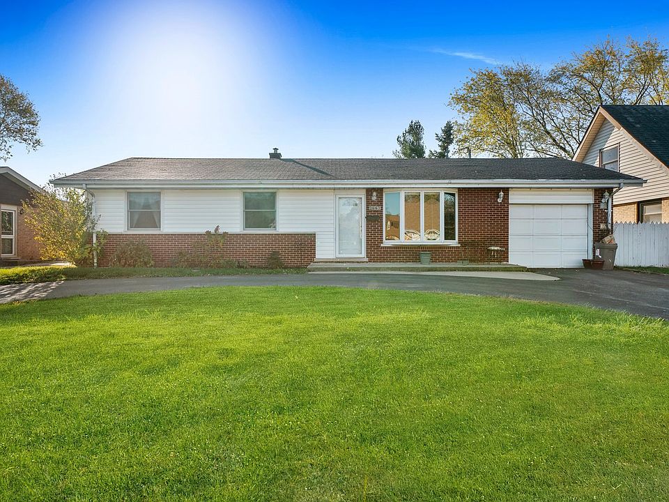 1st image of 5443 Crestwood Dr