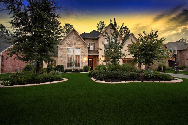 1st image of 95 S Fair Manor Cir