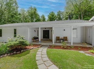 8096 Dixon Rd, Rives Junction, MI 49277