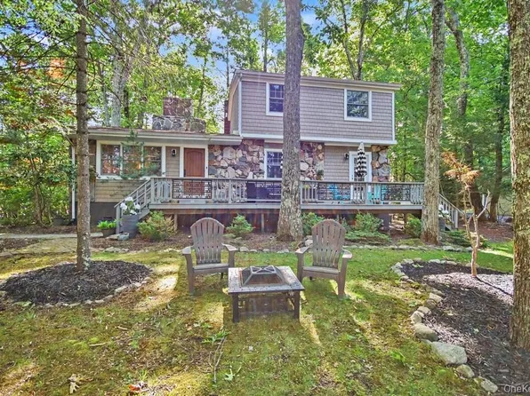 4 Scarborough Circle, Rock Hill, NY 12775