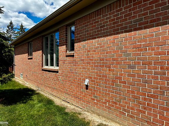 5th image of 40135 Streamwood Ct