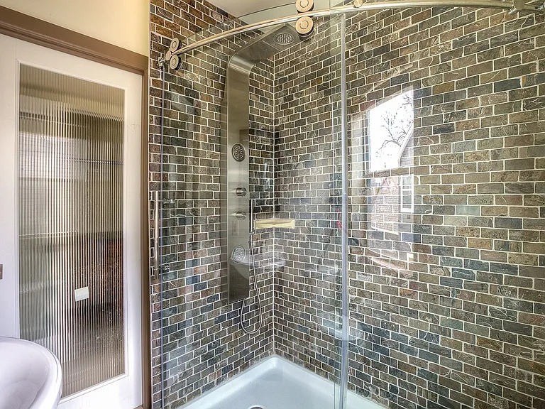 1308 NW 16th St — Photo 23