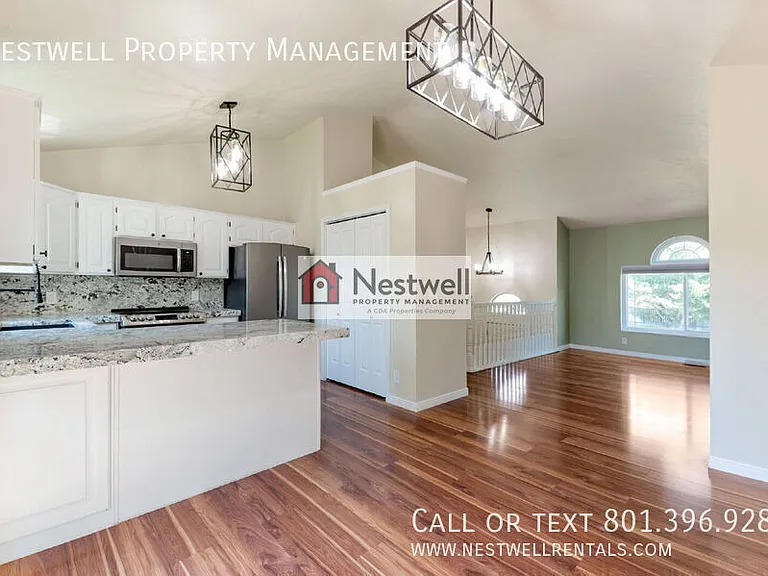1059 N 175 E — Photo 2