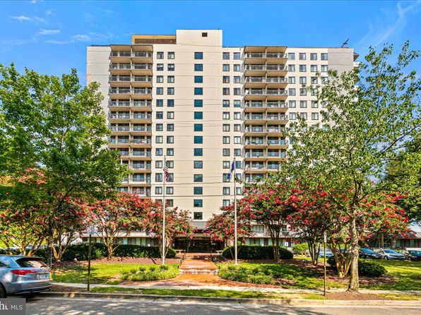 801 N Pitt St APT 909