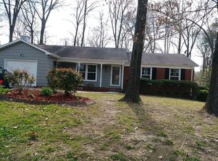 3104 Winchester Dr, Greensboro, NC 27406