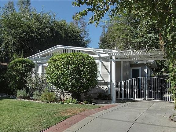 2nd image of 885 N Wilson Ave