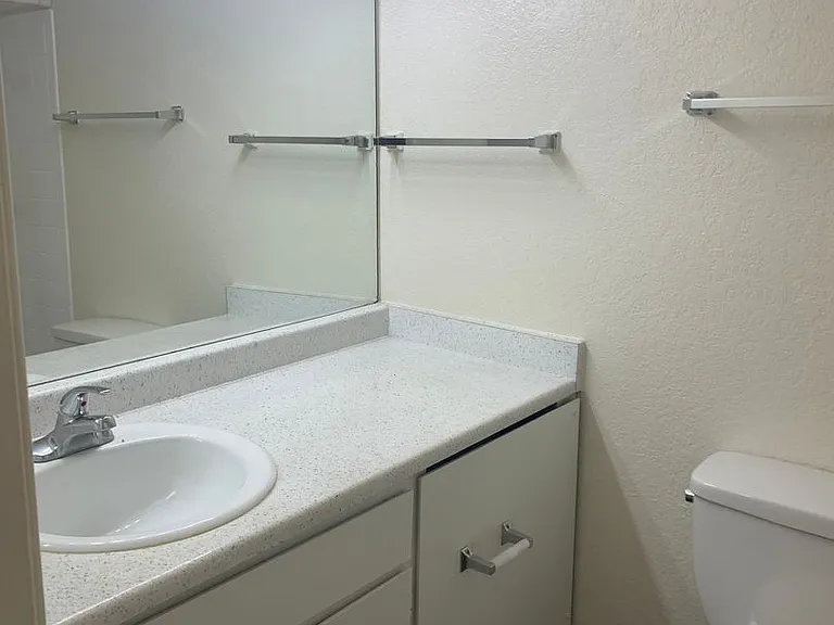 Taylor Heights Apartments — Photo 45