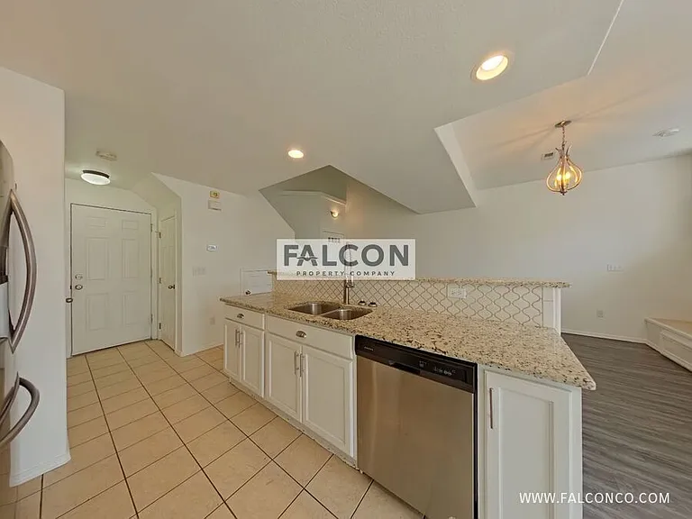 3851 Josephine Hts — Photo 7