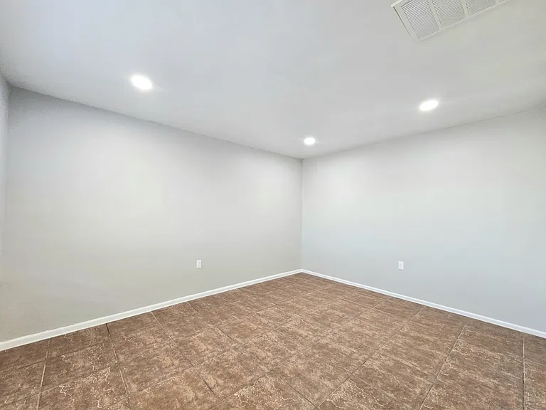 1507 W Tonto St #1 — Photo 9