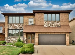 8430 W Windsor Ave #1, Chicago, IL 60656