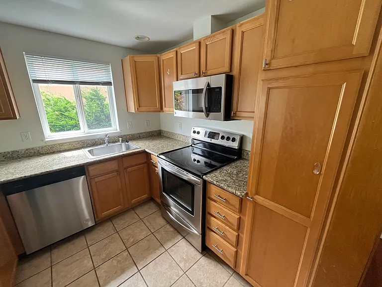 609 Prospect St #202 — Photo 5