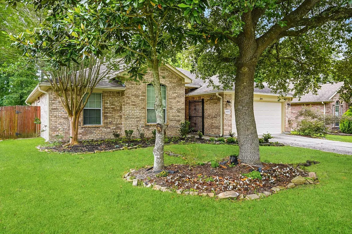 Building Photo - 8218 Silver Lure Dr