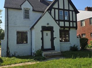 3138 Ashwood Rd, Cleveland, OH 44120