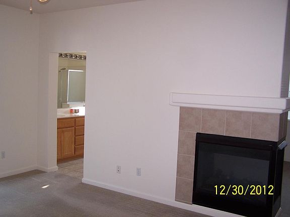 dual sided gas 2nd fireplace in master