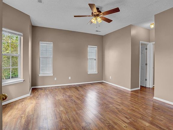 5th image of 2270 Timberneck Ln