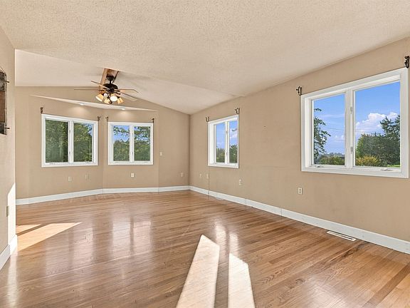 3rd image of 2395 Radford Rd