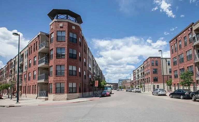 The Metro Apartments — Photo 10