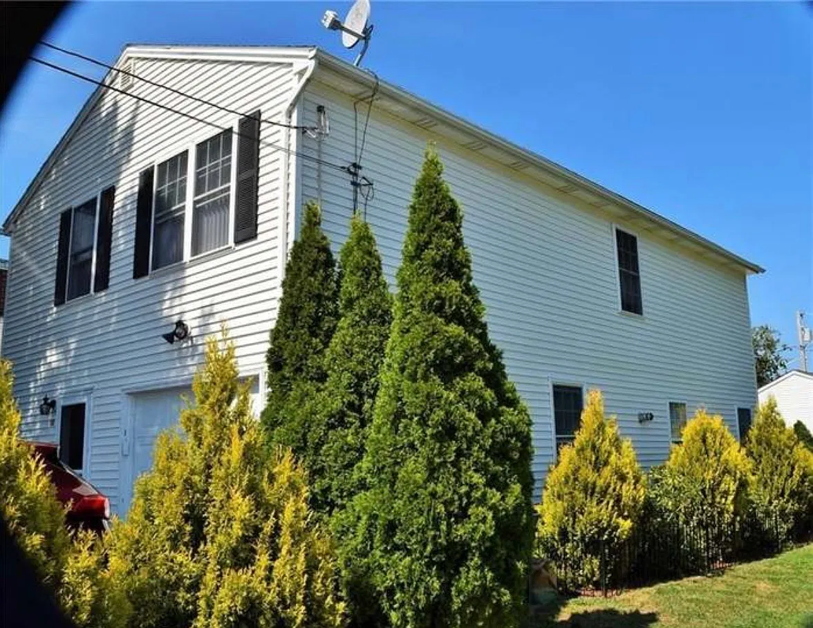 103 Moorefield St — Photo 1