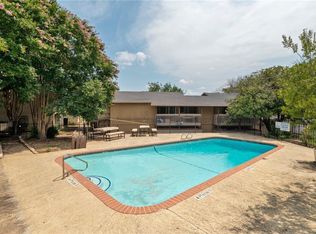2124 Burton Dr APT 140, Austin, TX 78741