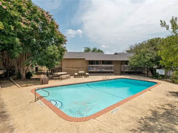 2124 Burton Dr APT 140, Austin, TX 78741