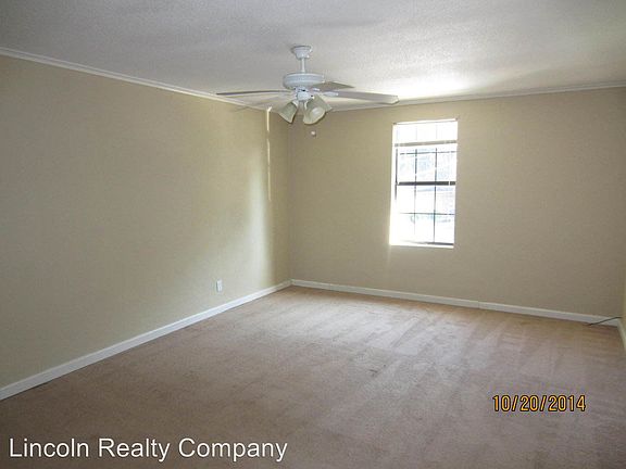 3rd image of 100 Lankford Cir APT B8