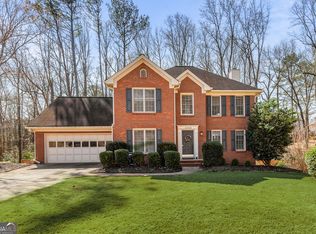 2352 Shore View Ct, Suwanee, GA 30024