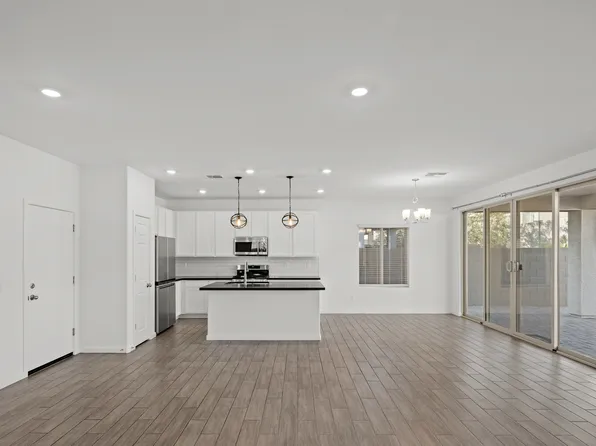 1935 N Marketside Ave, Buckeye, AZ 85396