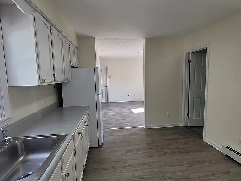 8 William St #2 — Photo 5