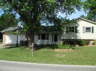 1104 N Gregg Rd, Connersville, IN 47331