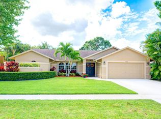 2622 Yarmouth Dr, Wellington, FL 33414