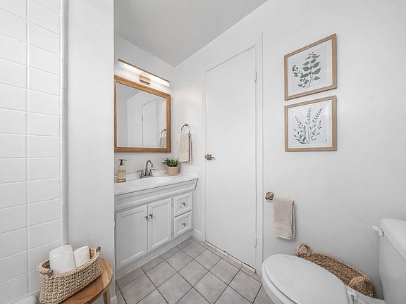 3rd image of 1121 E 3rd St #11