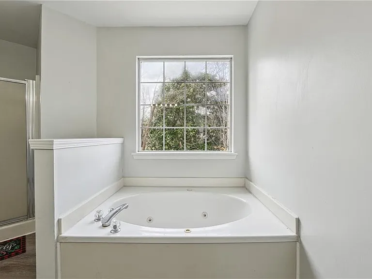 2205 Dresden Grn NW — Photo 19