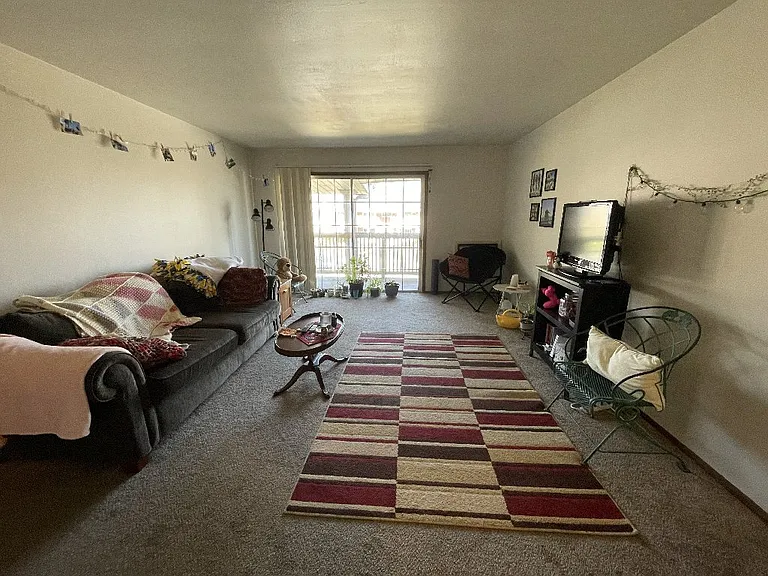 207 Williamsburg Dr #5 — Photo 12