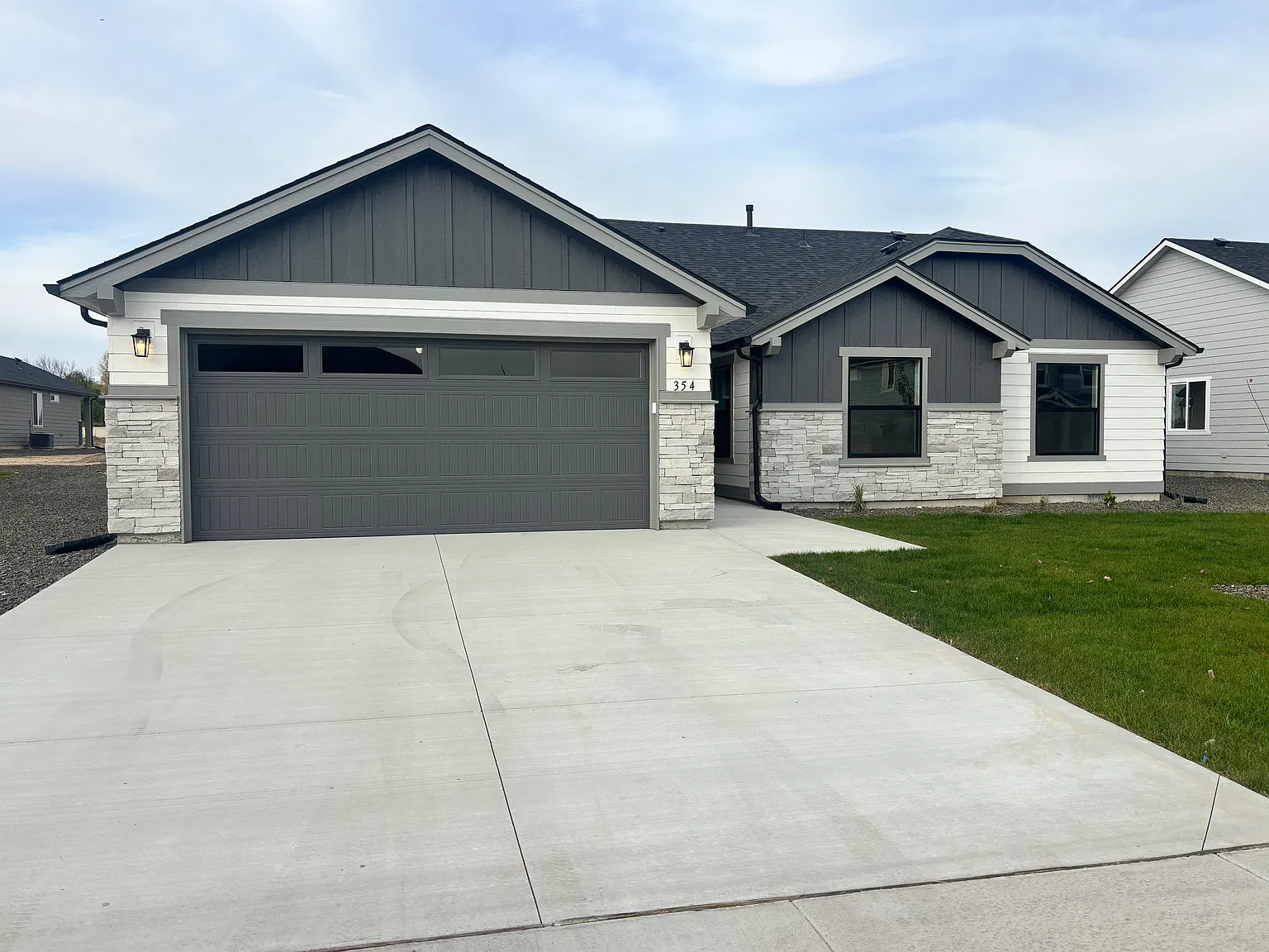 3 bed, 1805 sqft, $2,350 — Photo 1