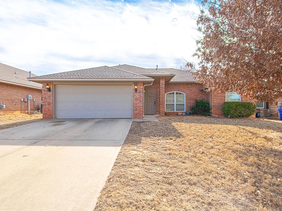 1st image of 916 Eagle Cliff Dr