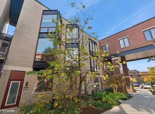 1253 W Cottage Pl, Chicago, IL 60607