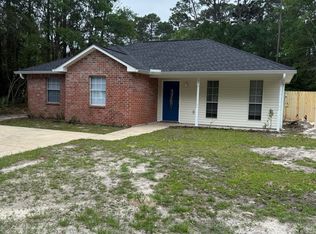 1105 Spruce St, Ocean Springs, MS 39564