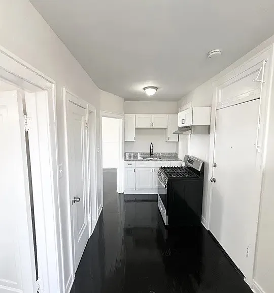 4124-32 W 24th Pl Apartments — Photo 16