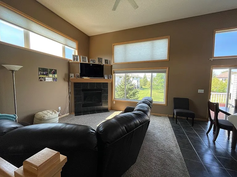 20579 Hampshire Way — Photo 8