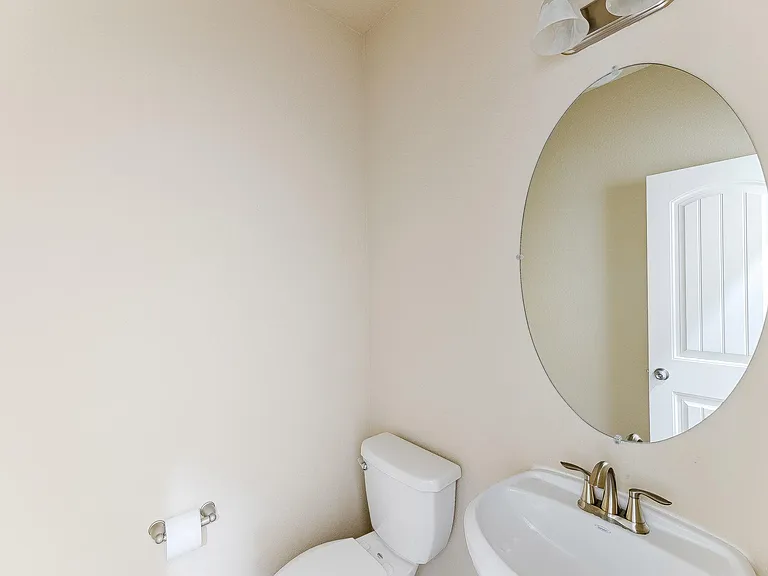 4713 Lake Cove Way — Photo 16