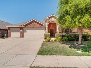 731 Crockett Dr, Lavon, TX 75166