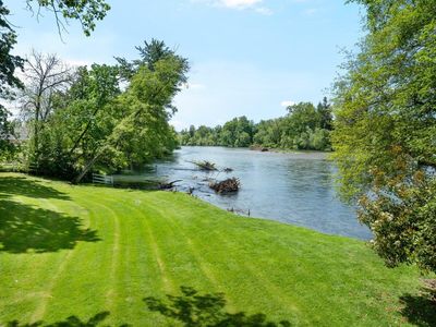 1427 Highway 234, Eagle Point, OR, 97524