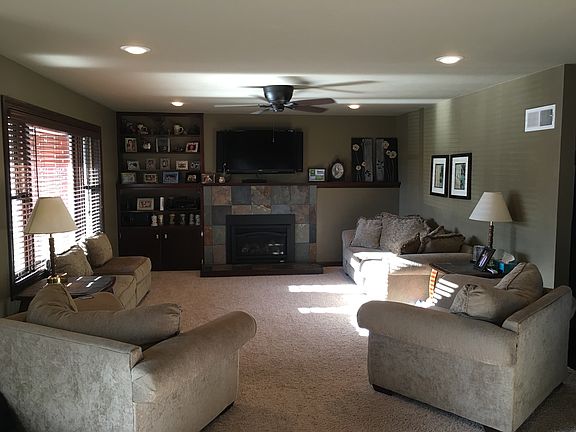 Upstairs living room 