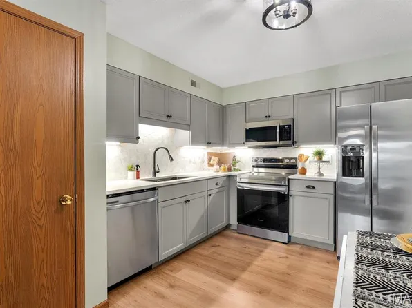 4316 Forder Pl APT F, Saint Louis, MO 63129