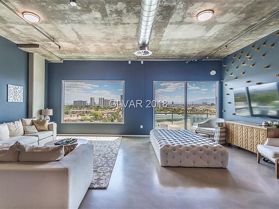 2nd image of 900 Las Vegas Blvd S Unit 711