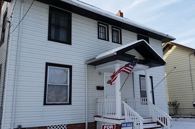 1st image of 106 N Chapel St