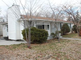 624 E Jackson Ave, Riverton, WY 82501
